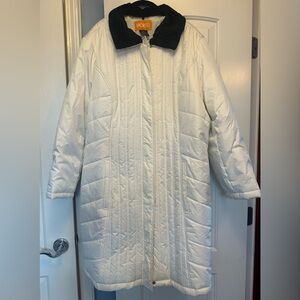 Sporto White Puffer Coat with Black Collar